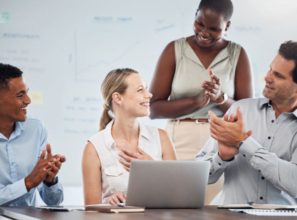 Image illustrant le processus d'intégration des nouveaux employés pour favoriser leur adaptation et autonomie dans l'entreprise.